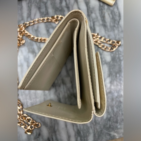 Louis Vuitton SET vernis leather wallet & key case (authentic) - Picture 8 of 16